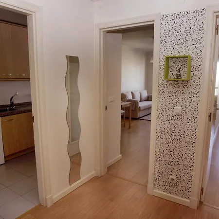 Twin Towers Business Apartman *