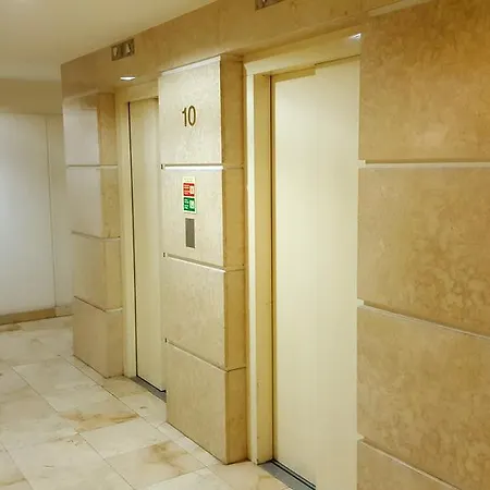 Apartman Twin Towers Business