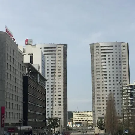 Lägenhet Twin Towers Business